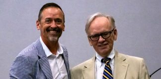 Nomination period opens for 2026 Red Smith Award Thomas Boswell (right) receives the 2025 Red Smith Award from APSE President Dan Spears in Minneapolis, Minnesota.